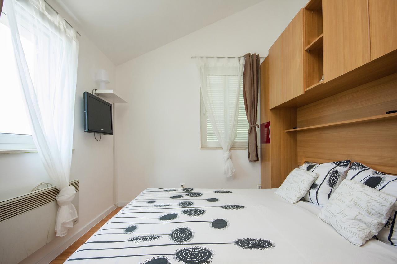 Deluxe Apartment Toni Водице Экстерьер фото